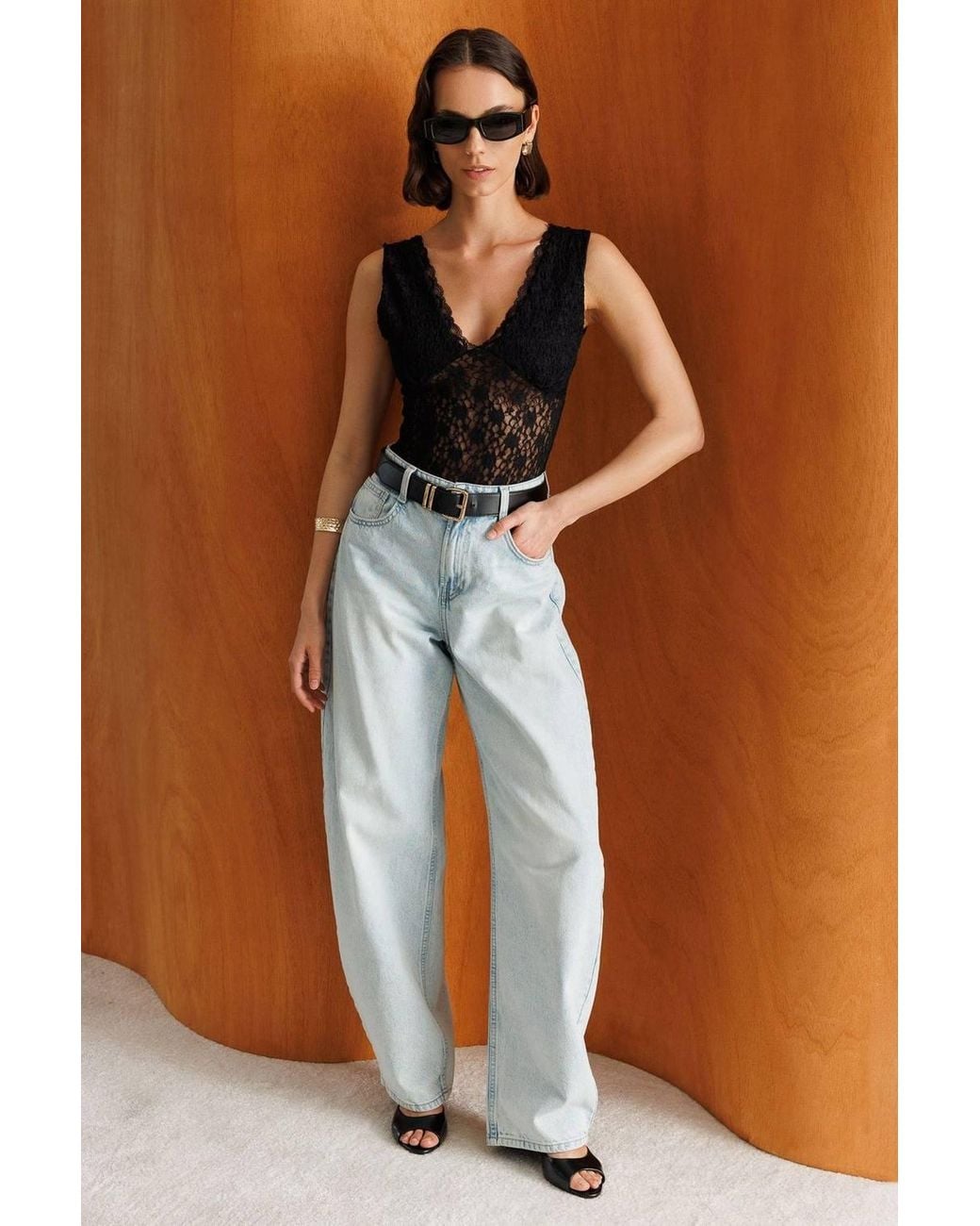 MixRay Brown Sleeveless Lace Cut-Out V-Neck Blouse
