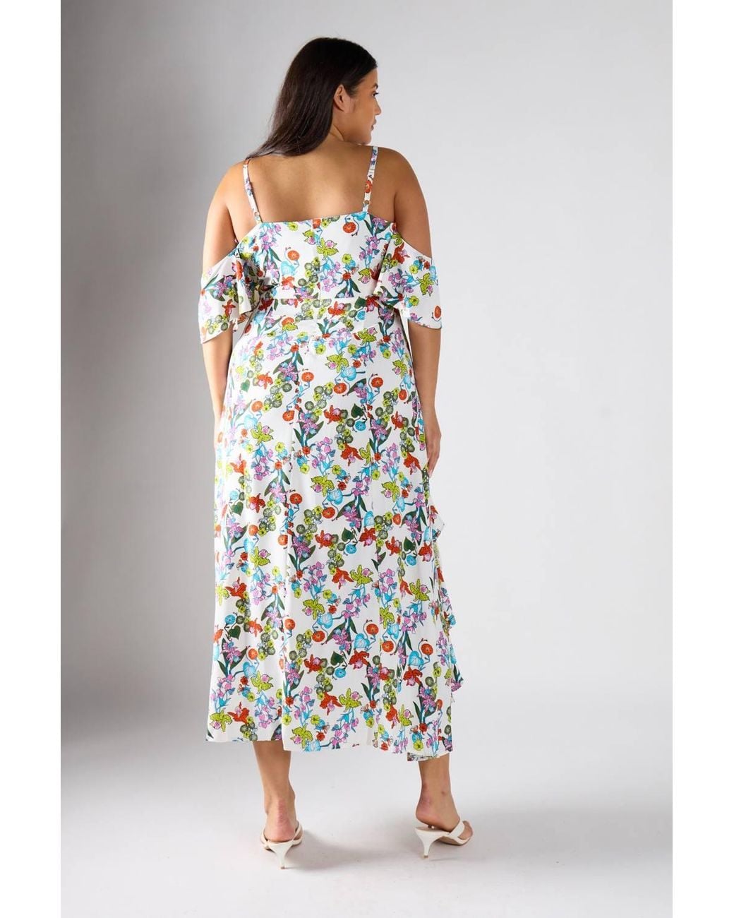 Shnoo White Floral Print Cold-Shoulder Tiered Maxi Dress