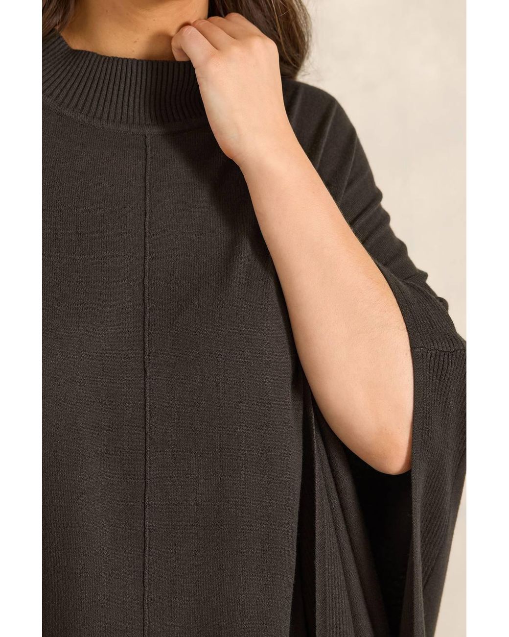 Evans Black Seam Detail Knitted Cape
