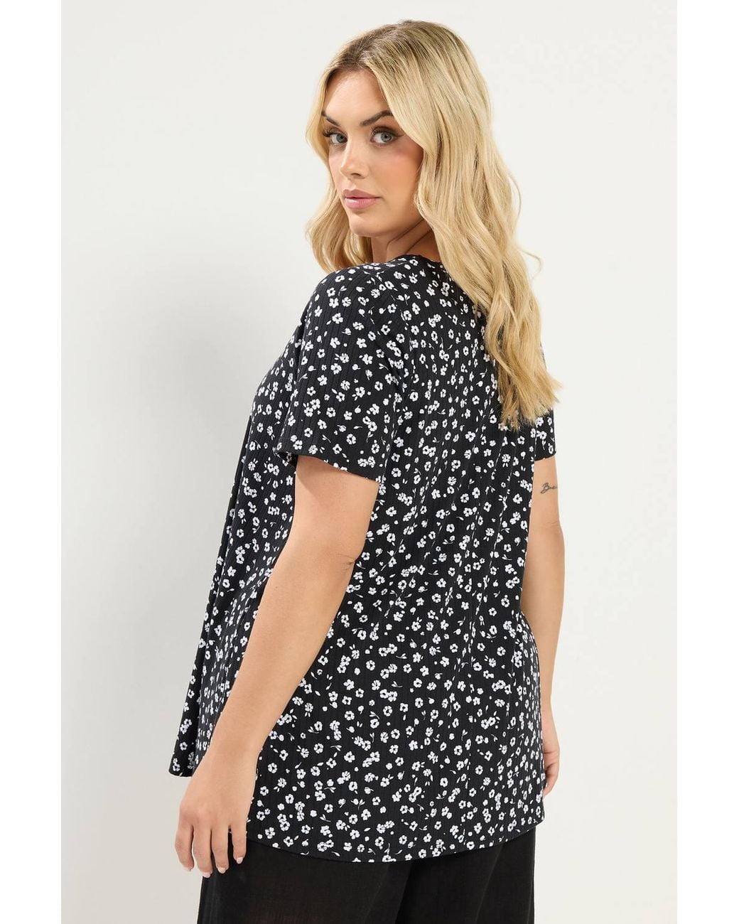 Yours Black Short Sleeve Swing T-Shirt