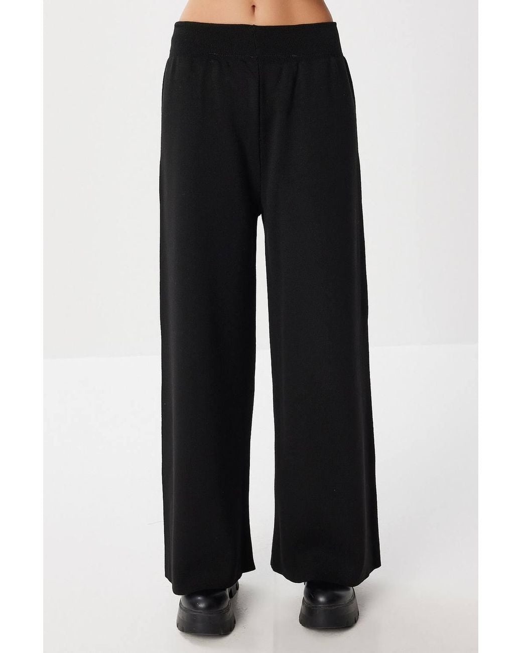 Happiness İstanbul Black Oversized Tie Detail V-Neck Knitwear Two-Piece Set