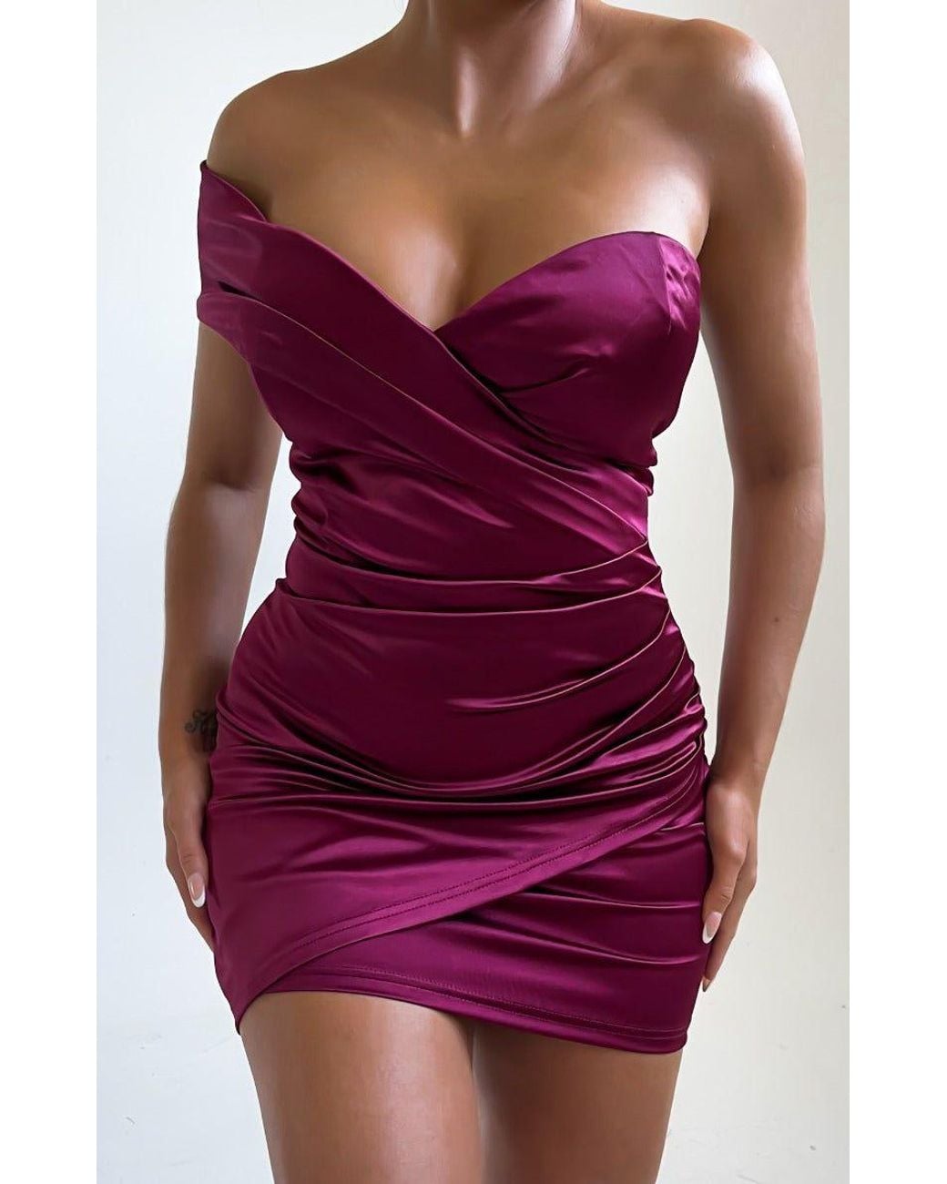 Femme Luxe Red Satin Ruched One Shoulder Sweetheart Neckline Bodycon Mini Dress