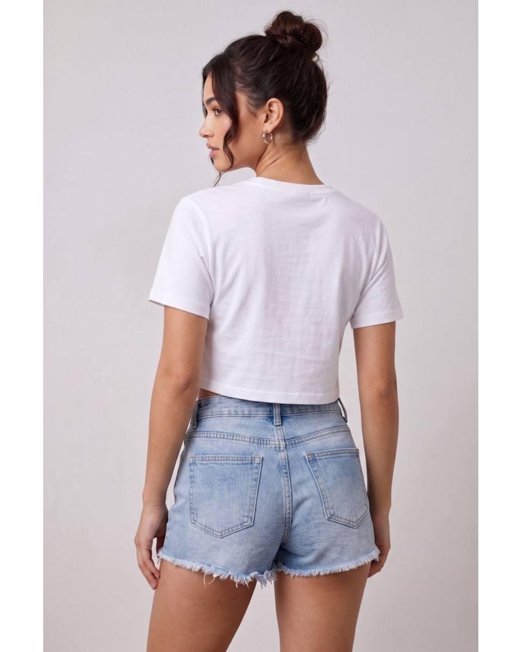 Stylewise White Cool Vibes Graphic Print Short Sleeve Crop Top