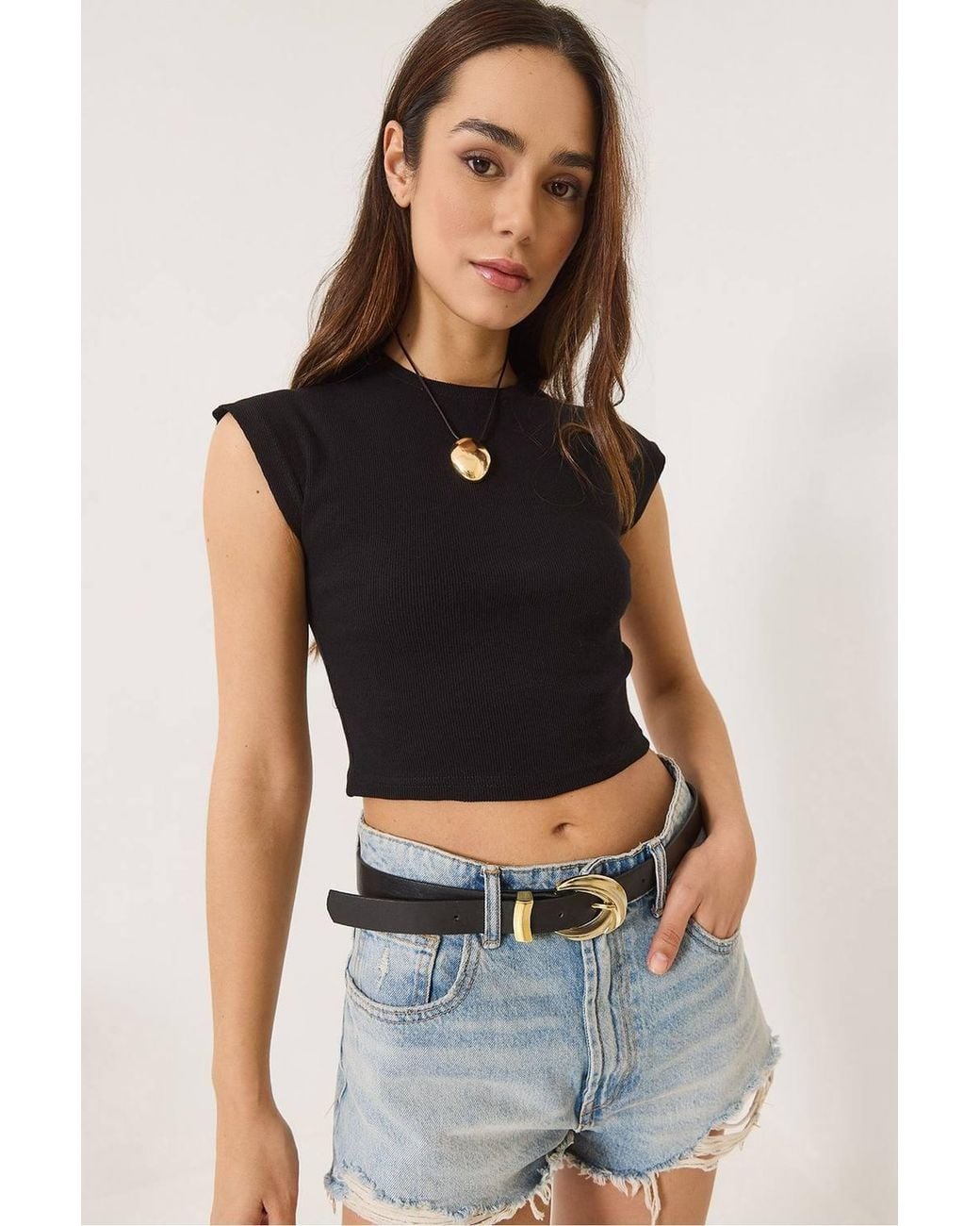 Bianco Lucci Black Crew Neck Crop T-Shirt