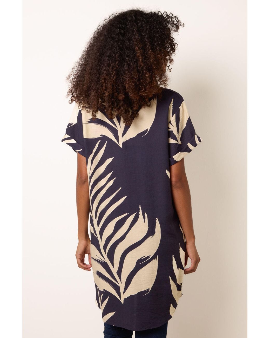 Blue Vanilla Blue Short Sleeve V-Neck Top