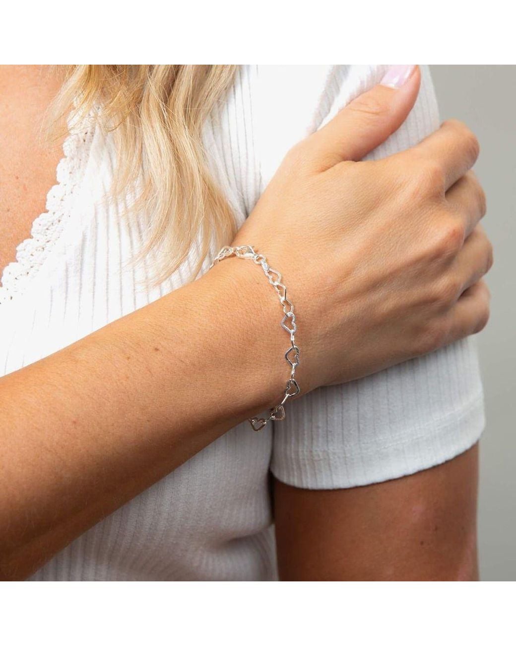 T.H.Baker Metallic Sterling Open Heart Link Bracelet B4323