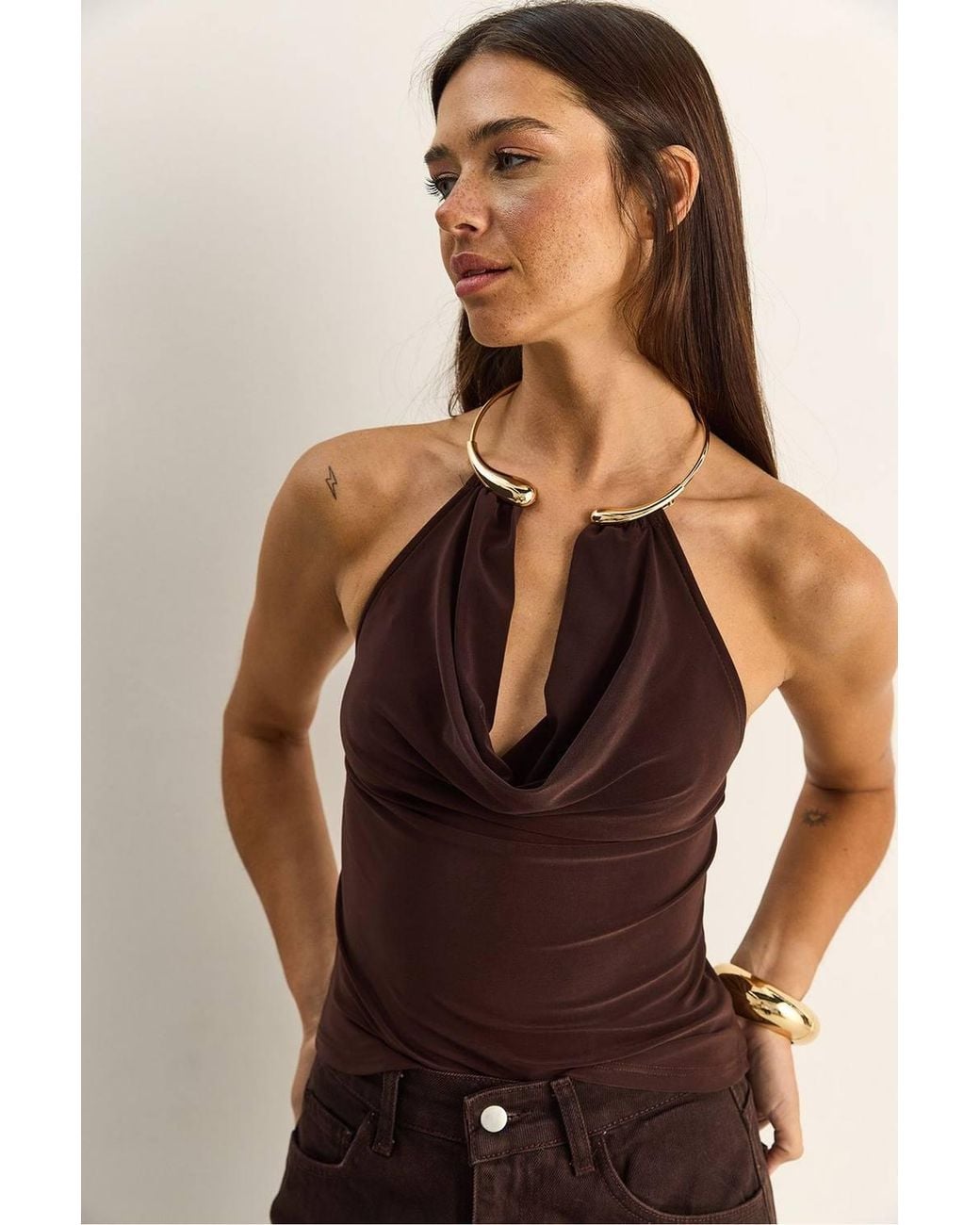 Bianco Lucci Brown Halter Collar Blouse With Stone Accessory