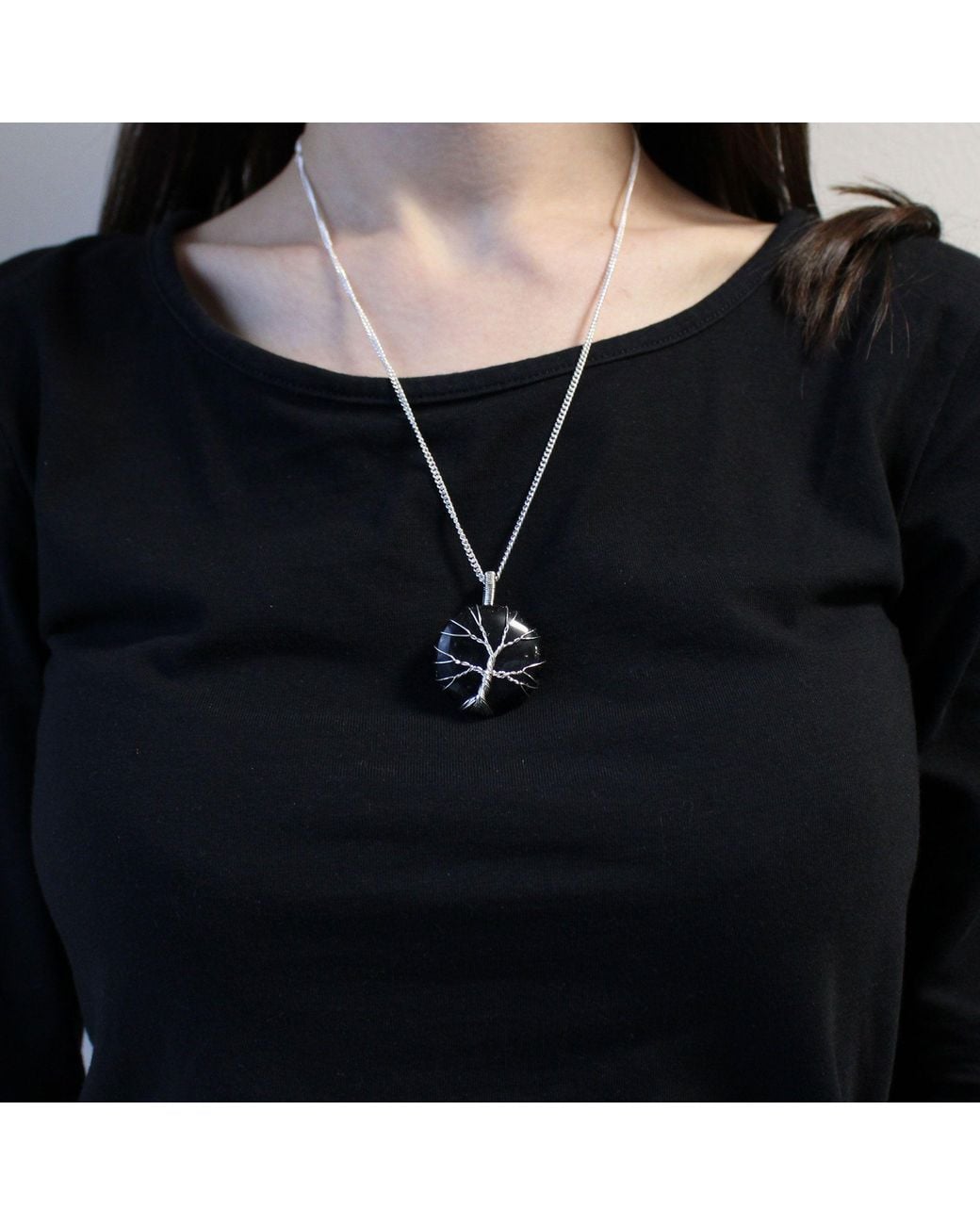 KDMD Black Tree Of Life Gemstone Necklace