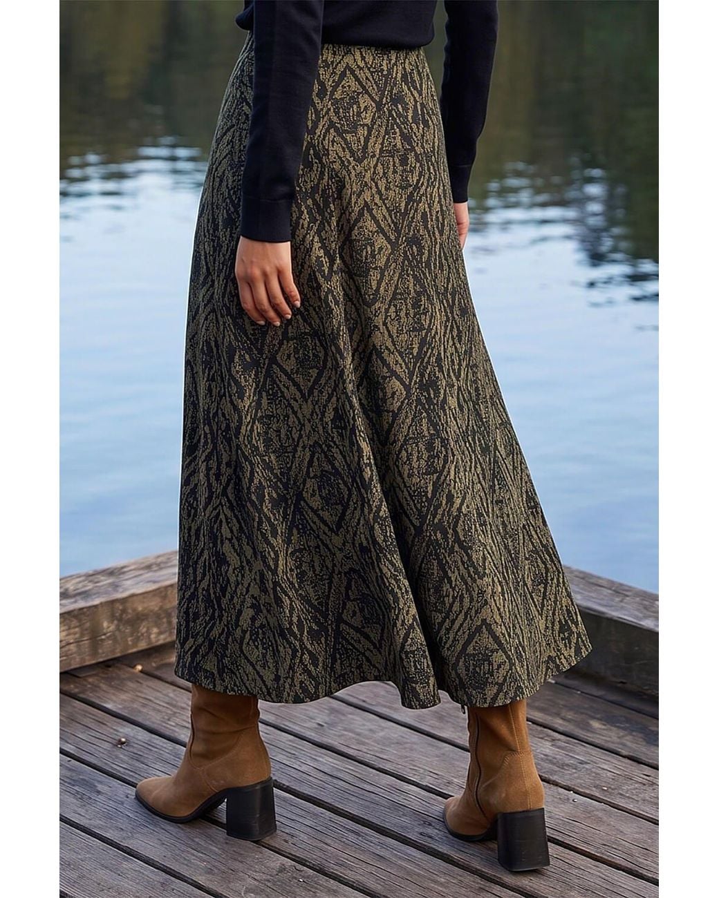 Roman Black Abstract Diamond Print Midi Skirt