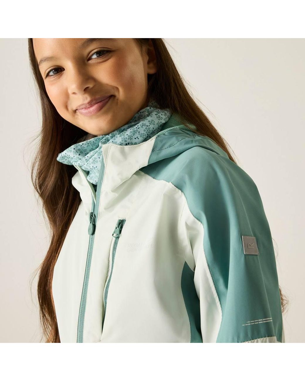 Regatta Green Calderdale Iii Hooded Waterproof Jacket