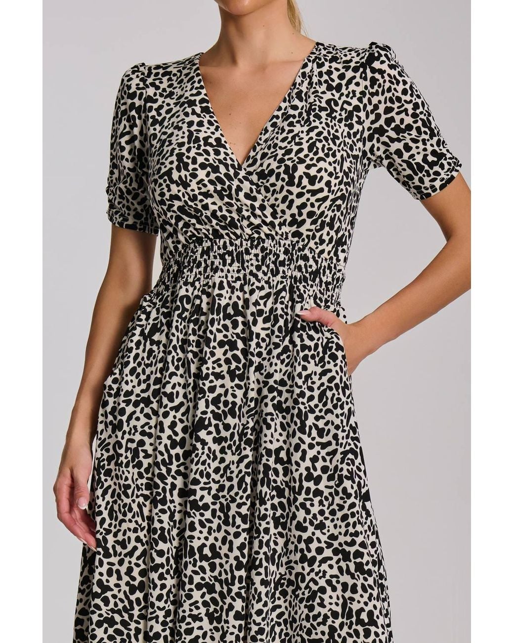 Jolie Moi Gray Short Sleeve Printed Jersey Midi Dress