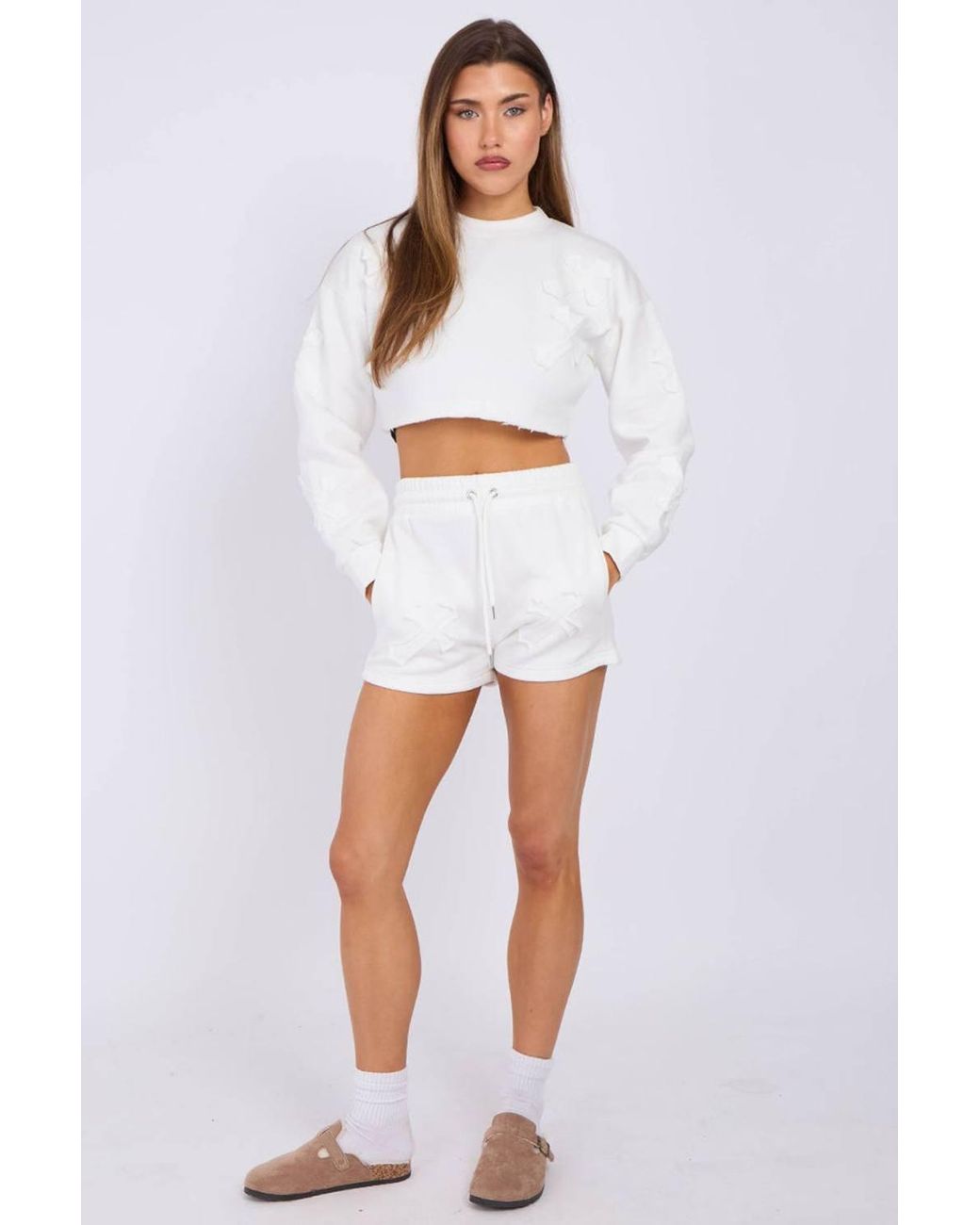 Stylewise White Cross Patch Cropped Sweatshirt & Shorts