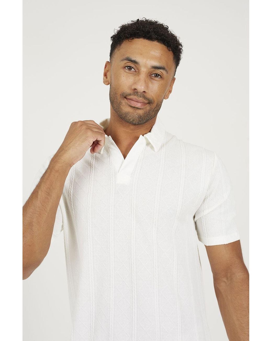 Brave Soul White Jacquard Trophy Neck Polo Shirt for men