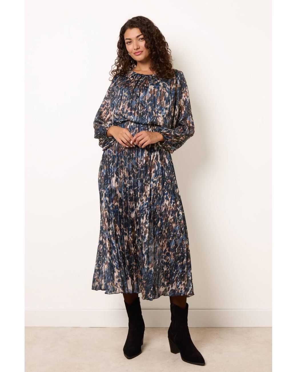 Blue Vanilla Blue Elasticated Waist Long Sleeve Round Neck Midi Dress