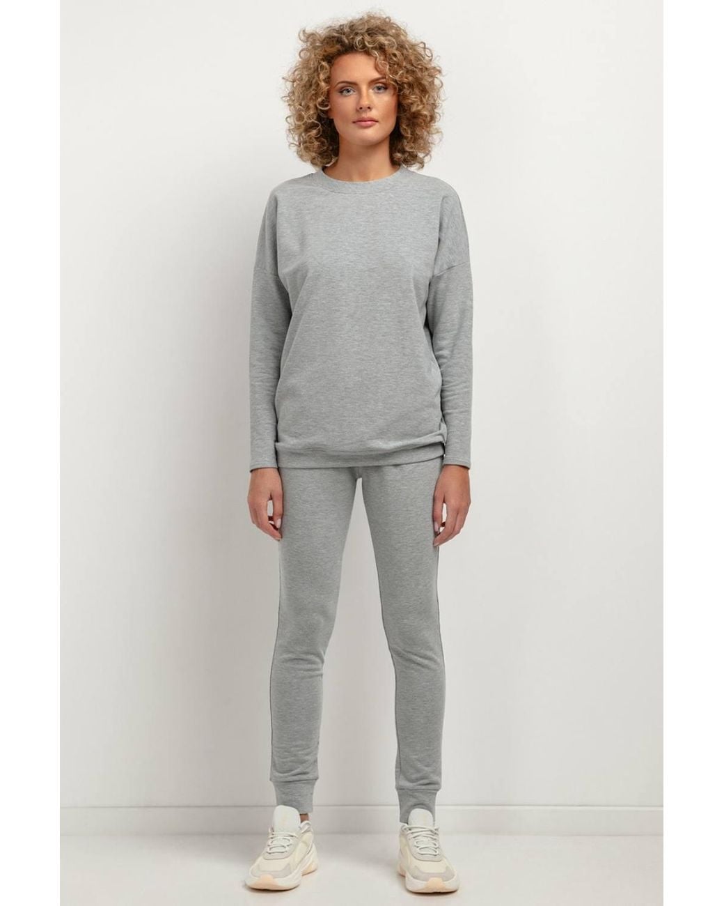 Love Lace Gray Knitted Collared Long Sleeve Sweatshirt