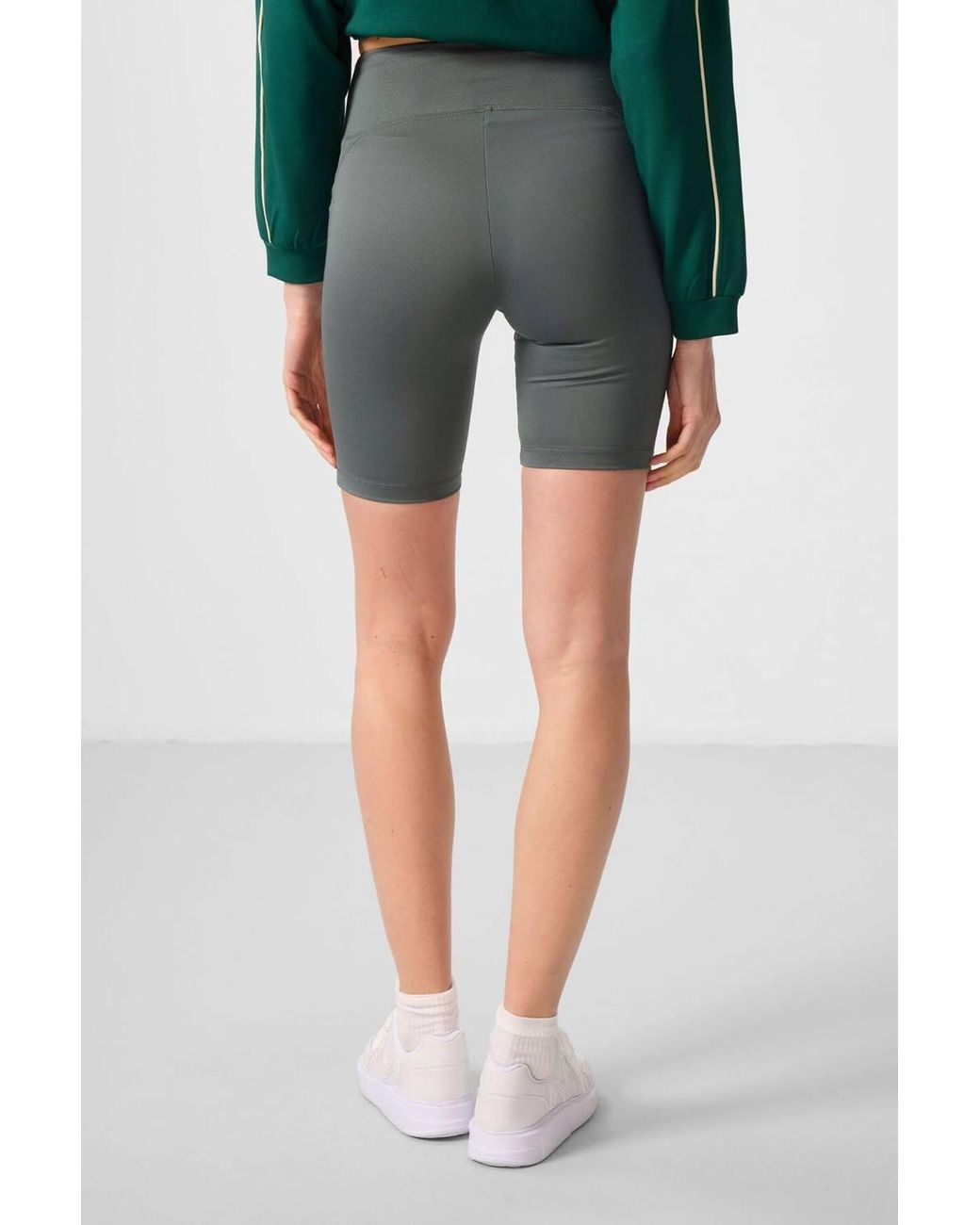 TOMMY LIFE Green Short High-Waist Sports Leggings