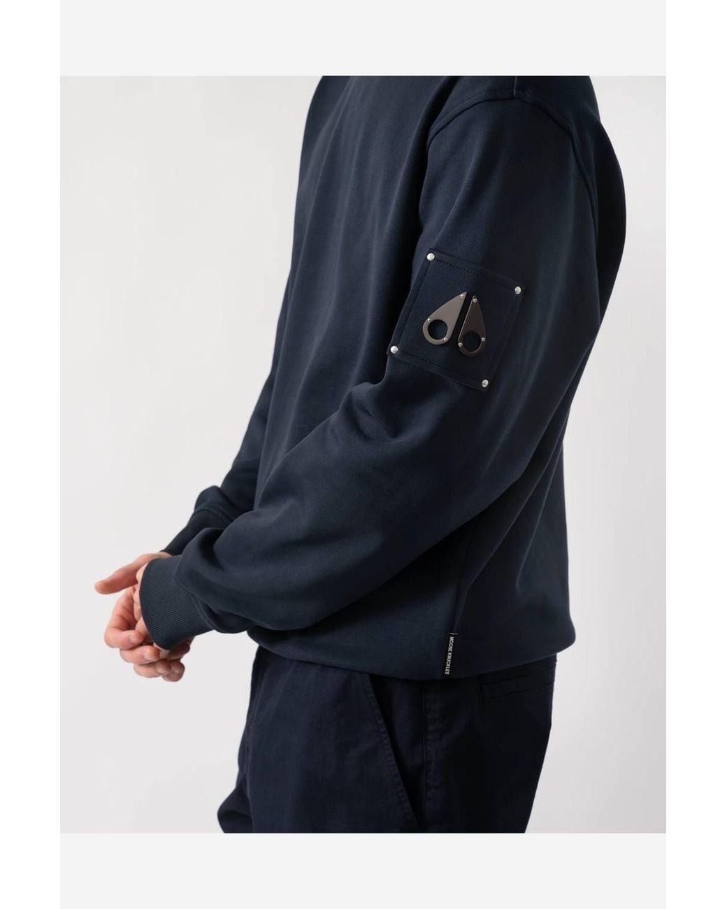 Moose Knuckles Blue Long Sleeve Crew Neck Logo Detail Regular Fit Sweatshirt for men