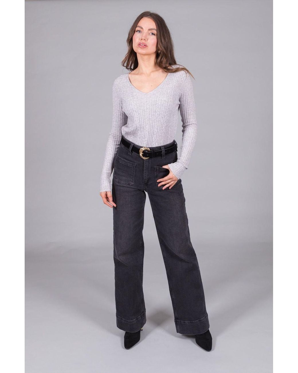 Solo Gray Ribbed V-Neck Jumper