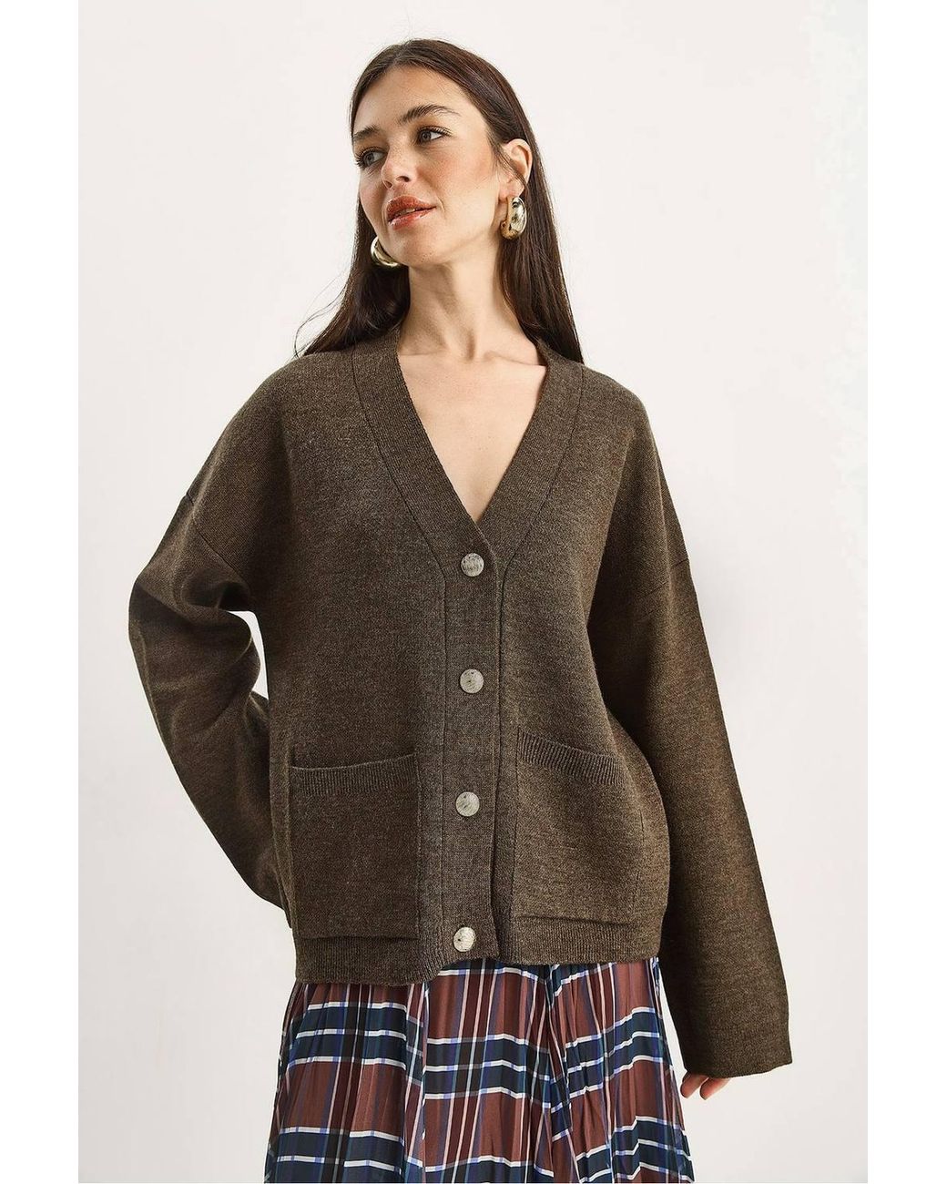 Bianco Lucci Brown Thick Ribbed V-Neck Cardigan With Button Closure
