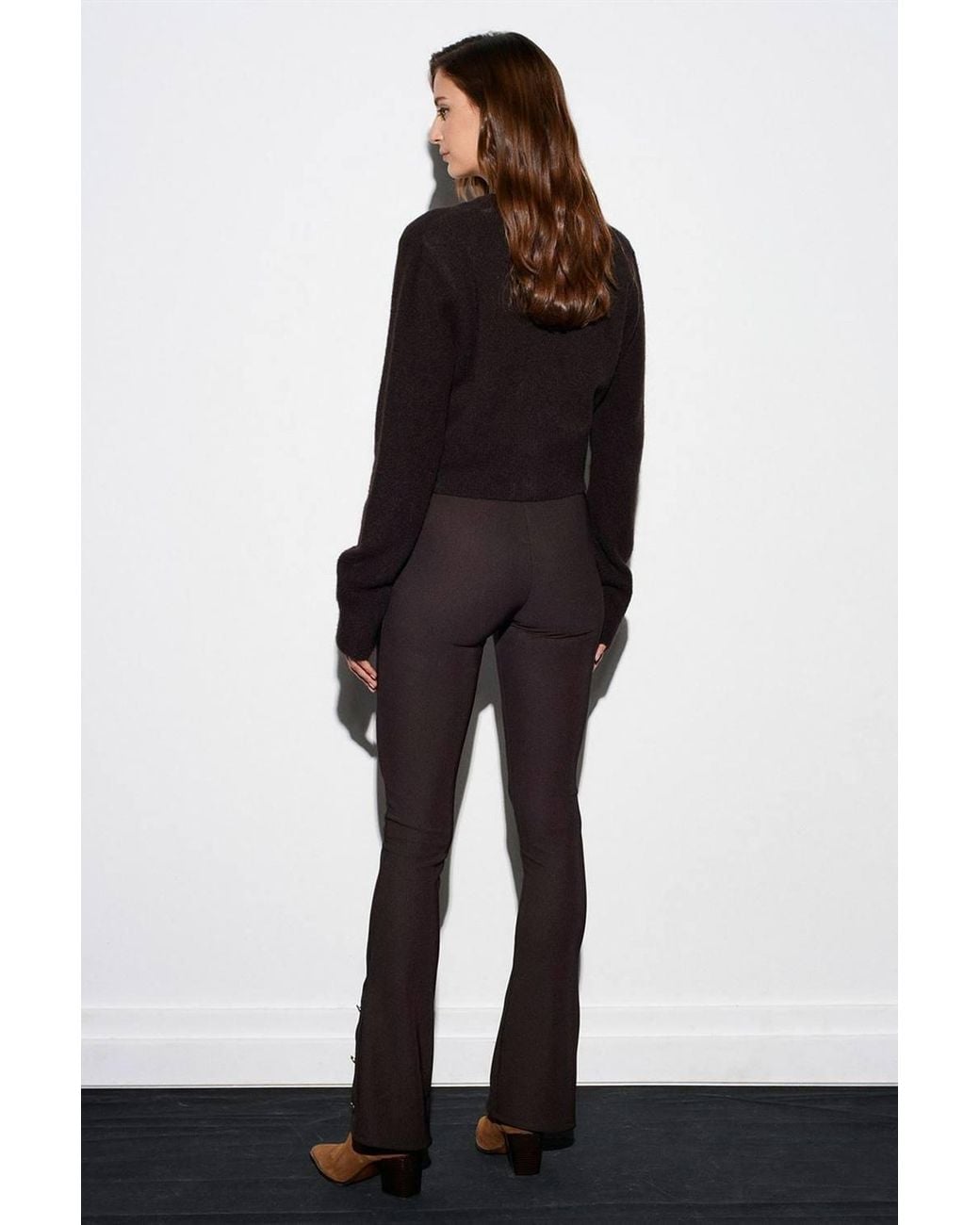 Dilvin Black High-Waist Flare Leggings With Button Hem Detail