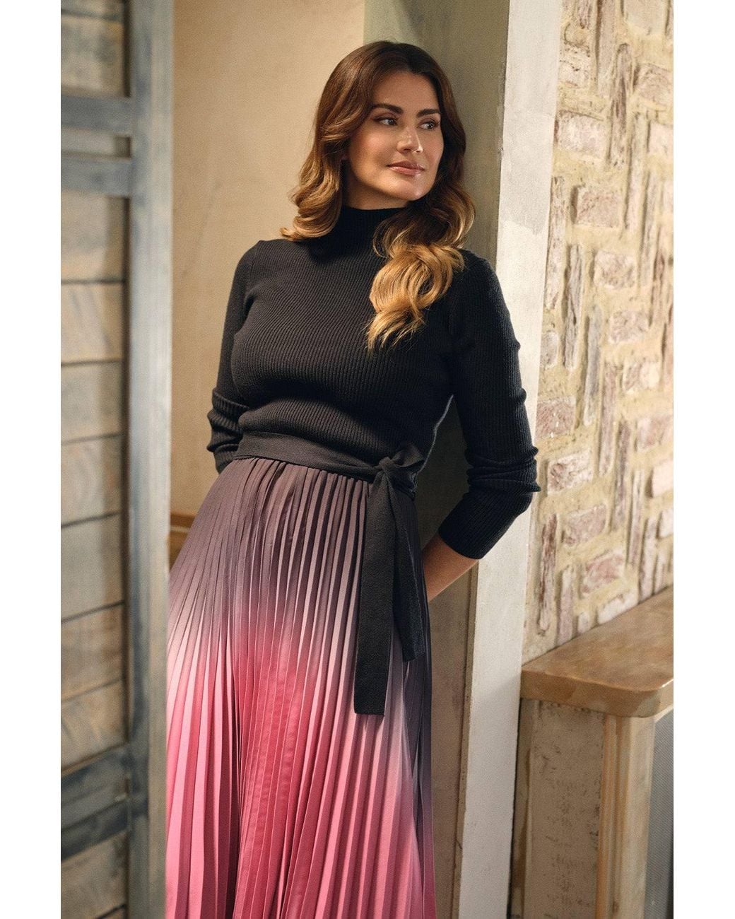 Izabel London Pink Ombre Tie Waist Pleated Knit Midi Dress