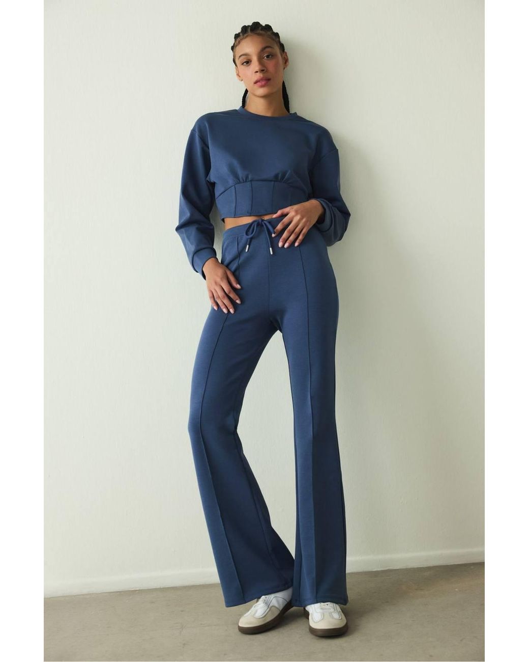 Penti Blue Belle Line Crew Neck Crop Sweatshirt