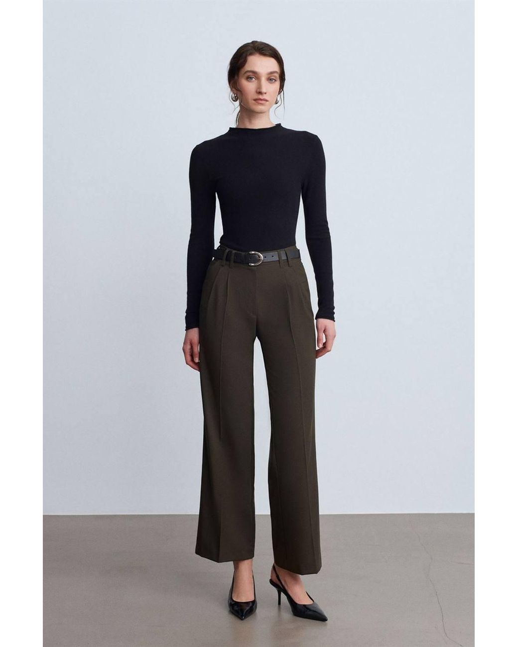 Dilvin Black Wide-Leg Pleated Crepe Trousers