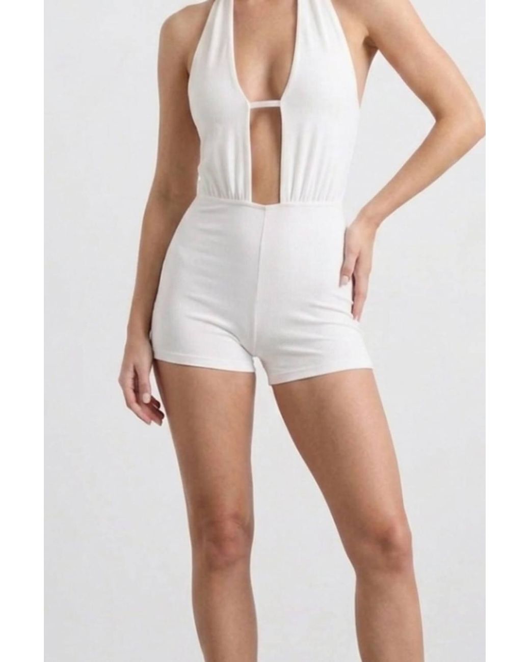 Stylewise White Open Back Halter Neck Plunge Neckline Playsuit