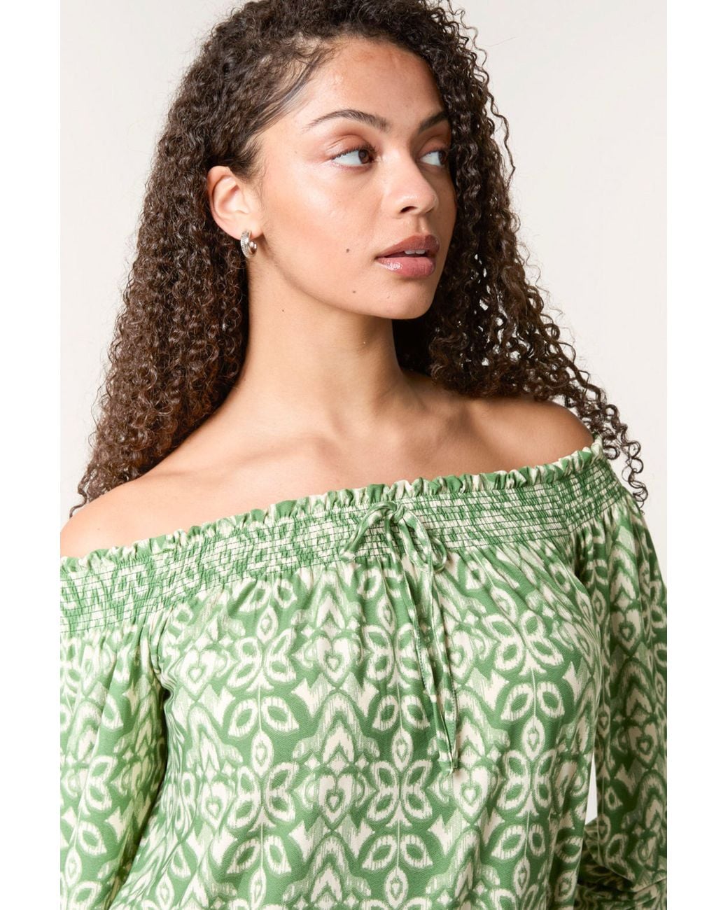 Blue Vanilla Green Long Sleeve Slip On Off-The Shoulder Top