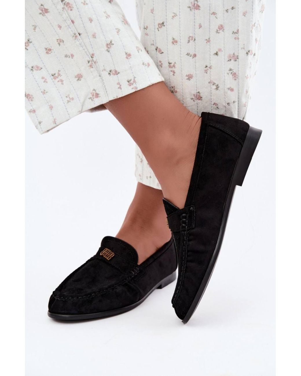 Love Lace White Office Suede Loafers With Pleats