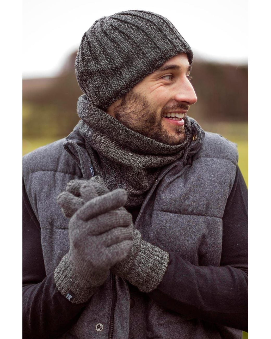 Heat Holders Black Fleece Lined Thermal Hat & Gloves Neckwarmer Set For Winter for men