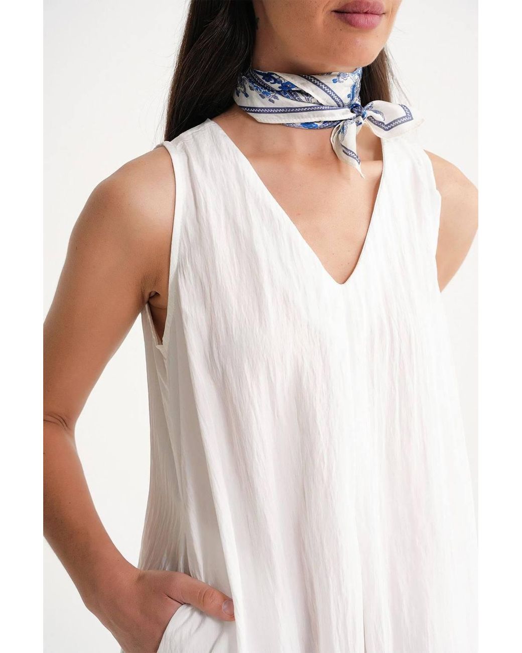 MixRay White V-Neck Maxi Dress