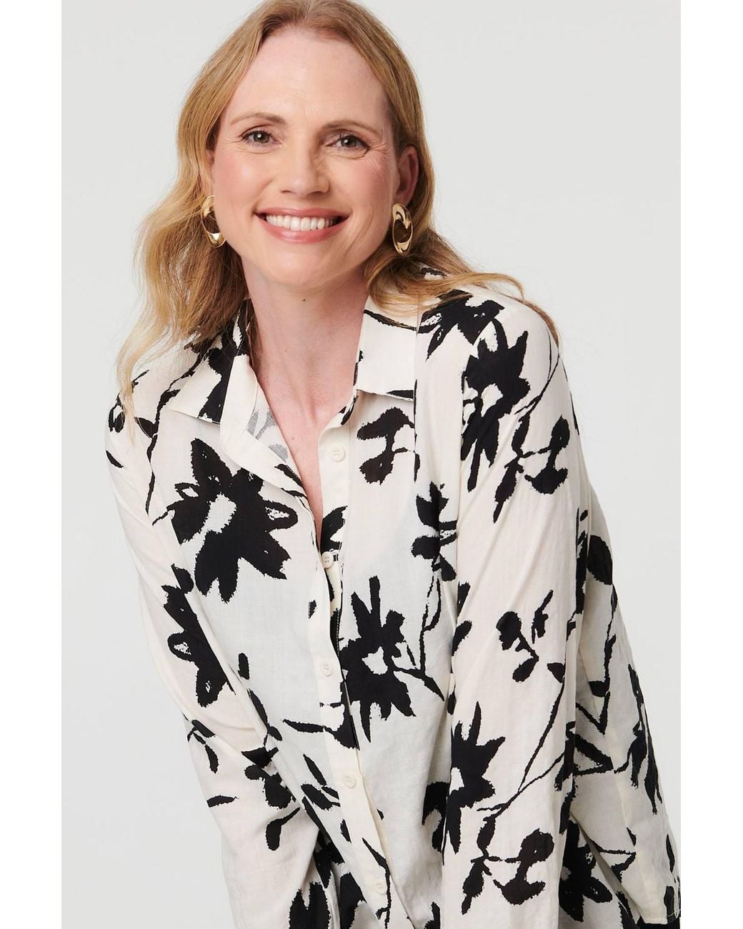 Izabel London White Floral Relaxed Long Sleeve Shirt