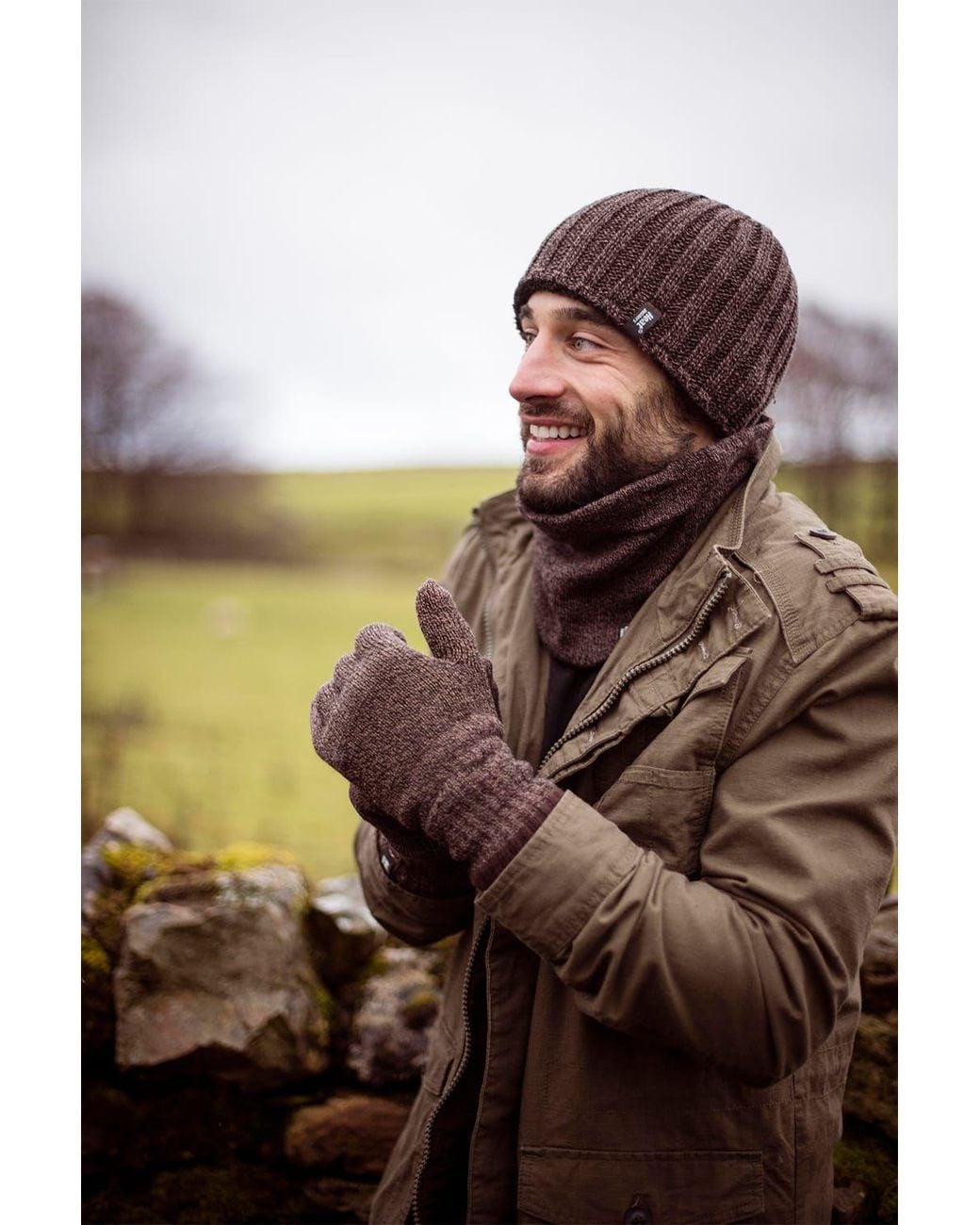 Heat Holders Black Fleece Lined Thermal Hat & Gloves Neckwarmer Set For Winter for men