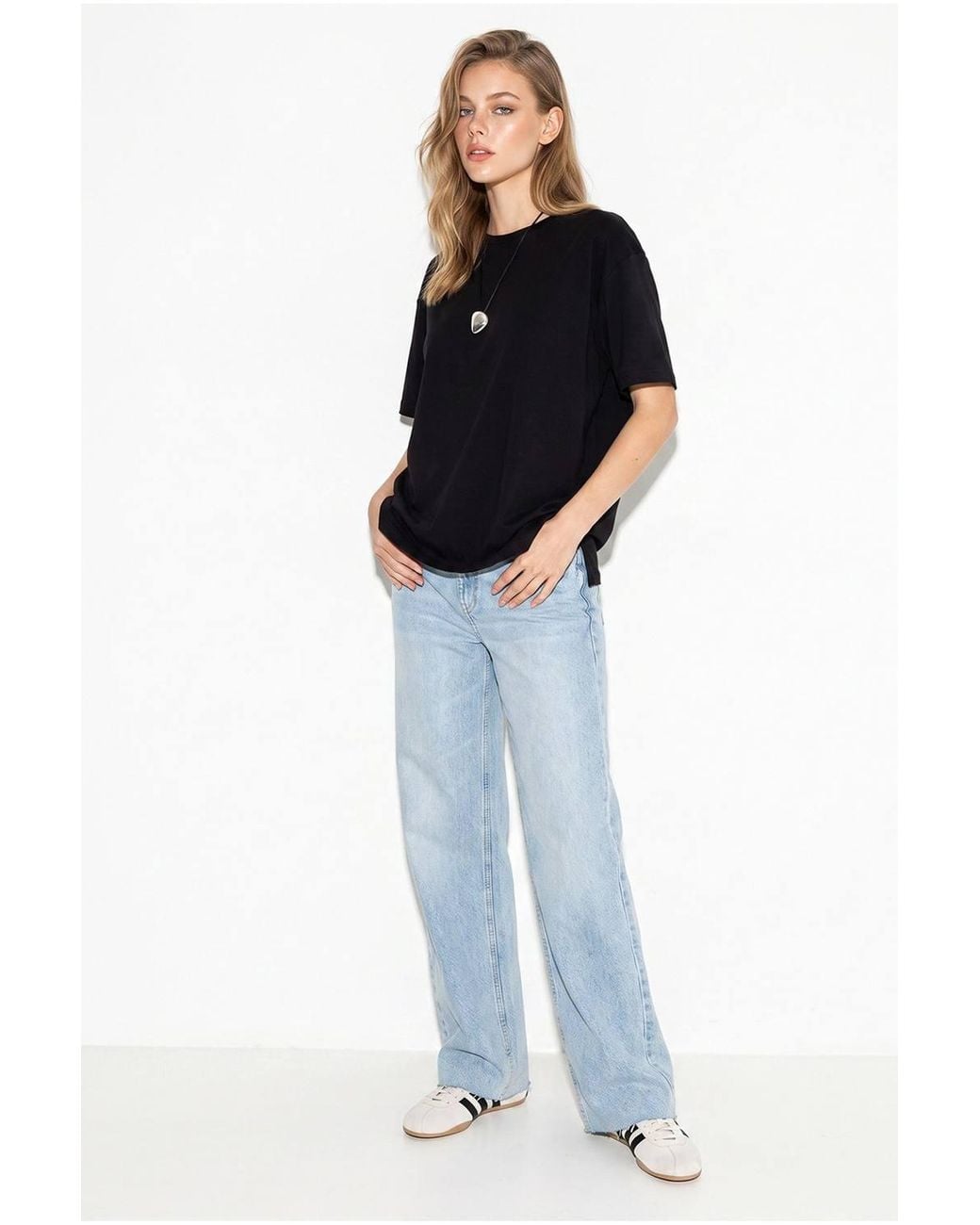 Bianco Lucci Black T-Shirt