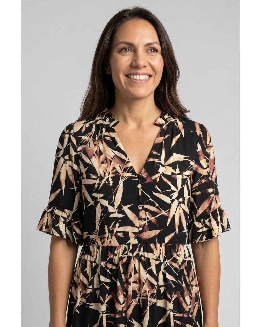 Izabel London Black Leaf Print 1/2 Flared Sleeve Midi Dress