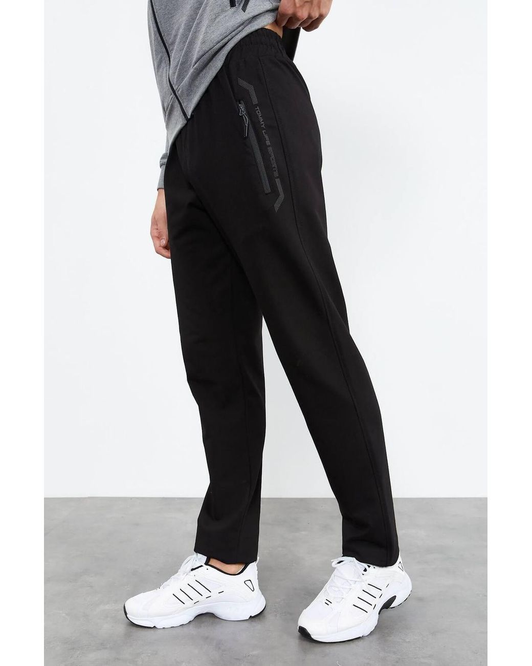 TOMMY LIFE Gray Zip-Front Sweatshirt & Pants Set for men