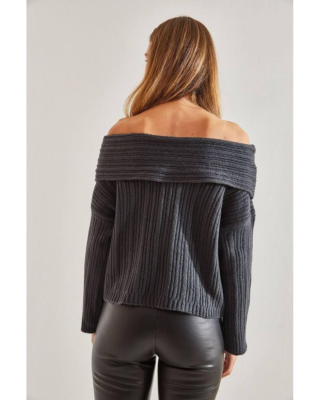 Bianco Lucci Gray Off Shoulder Ribbed Knit Sweater