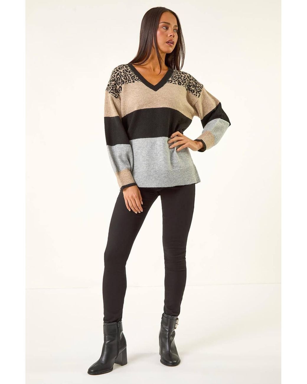 Roman Gray Petite Animal Block V-Neck Jumper