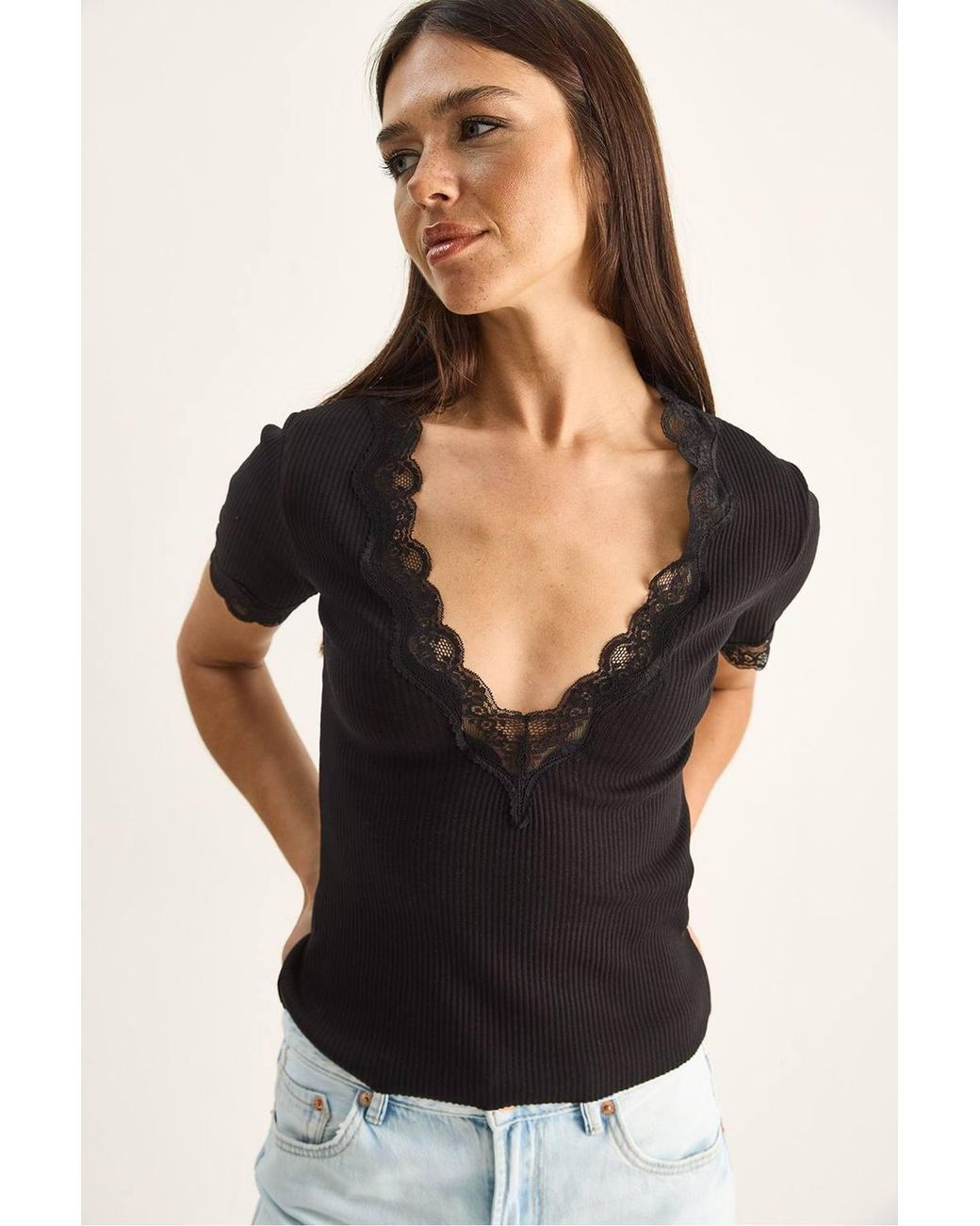 Bianco Lucci Black Ribbed Lace V-Neck Slim Fit Blouse