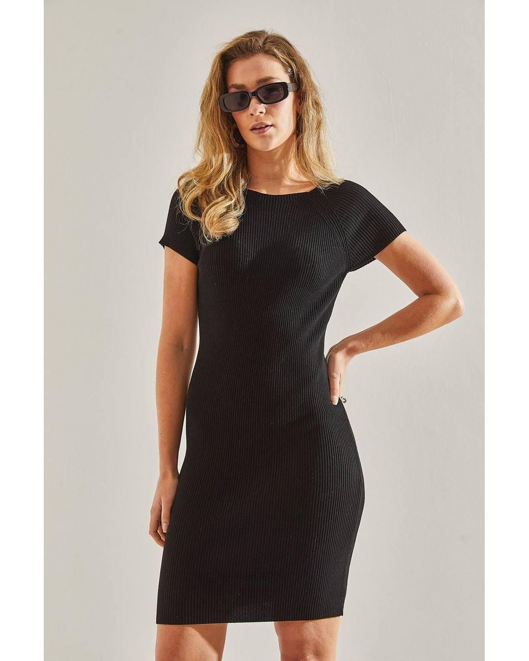 Bianco Lucci Black Slim Fit Crew Neck Midi Dress
