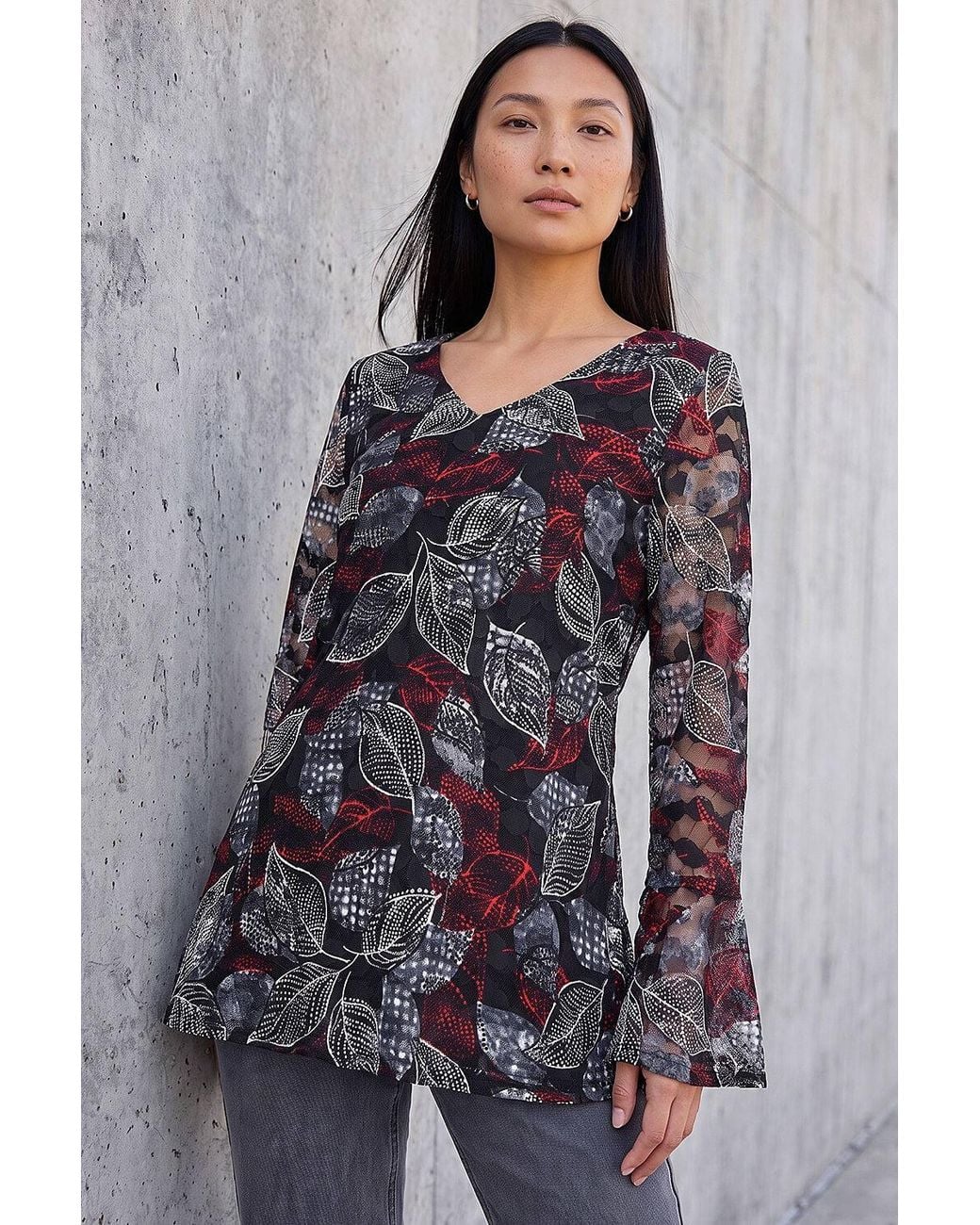 Roman Black Leaf Printed Lace V-Neck Top
