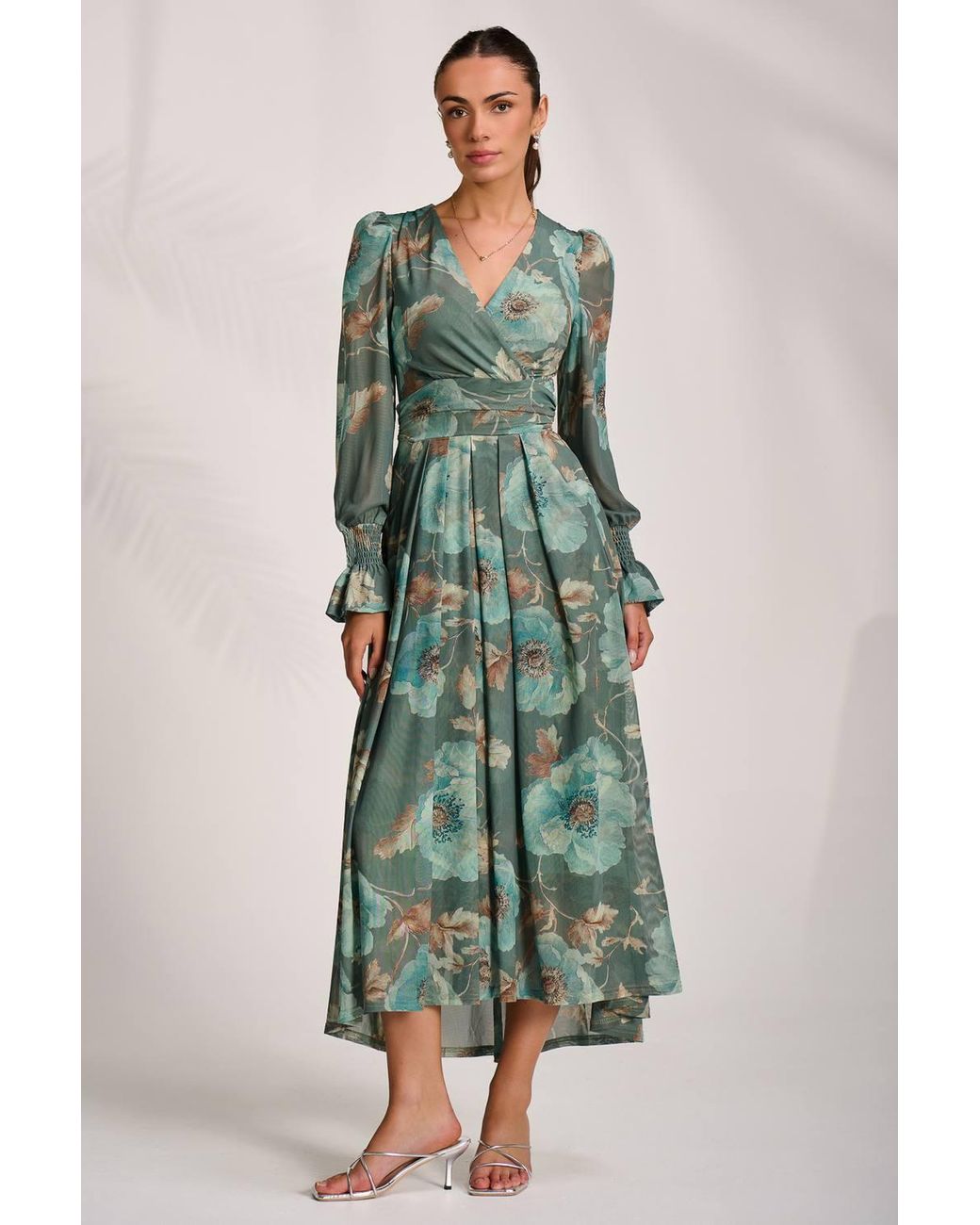 Jolie Moi Green Long Sleeve V Neck Mesh Maxi Dress