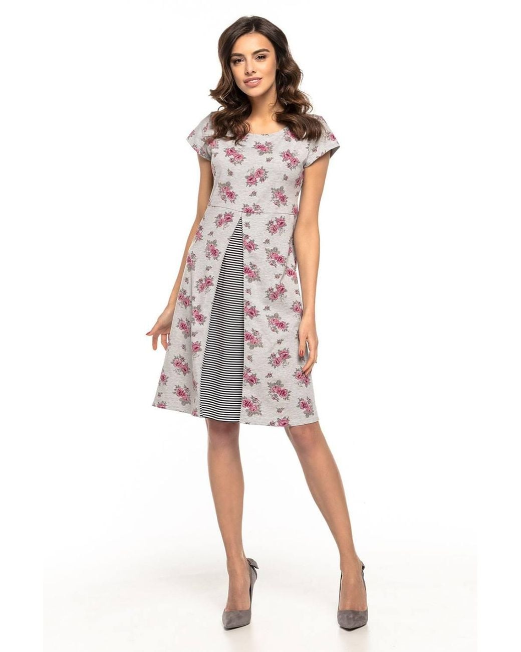 Love Lace Gray Cotton Knit Trapezoid Dress With Striped Fold