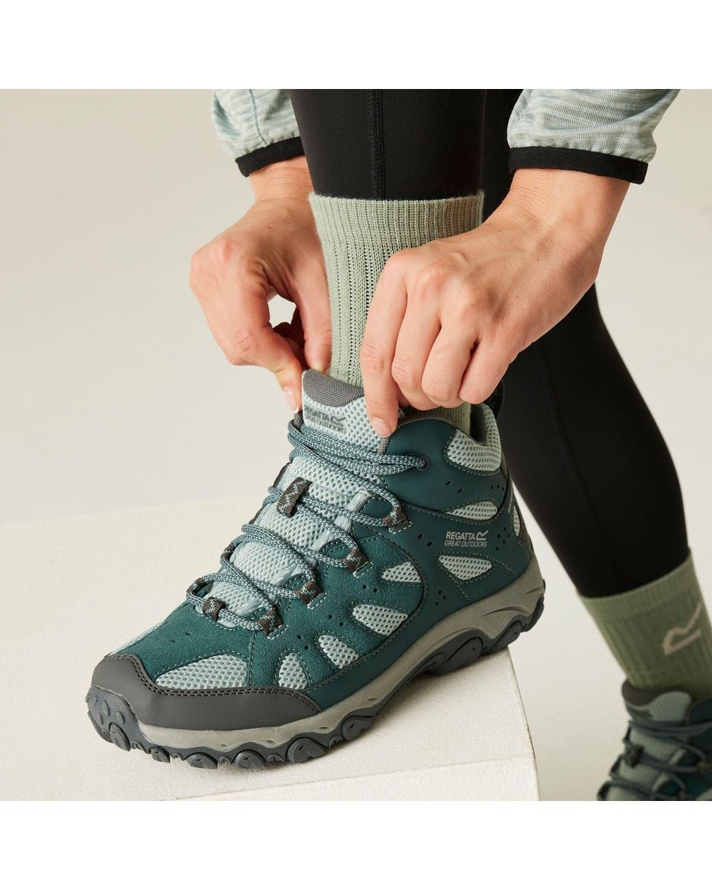 Regatta Blue Edgepoint Waterproof Breathable Mid Walking Boots