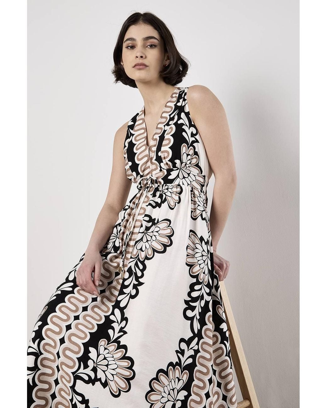 Apricot White Floral Swirl Maxi Dress