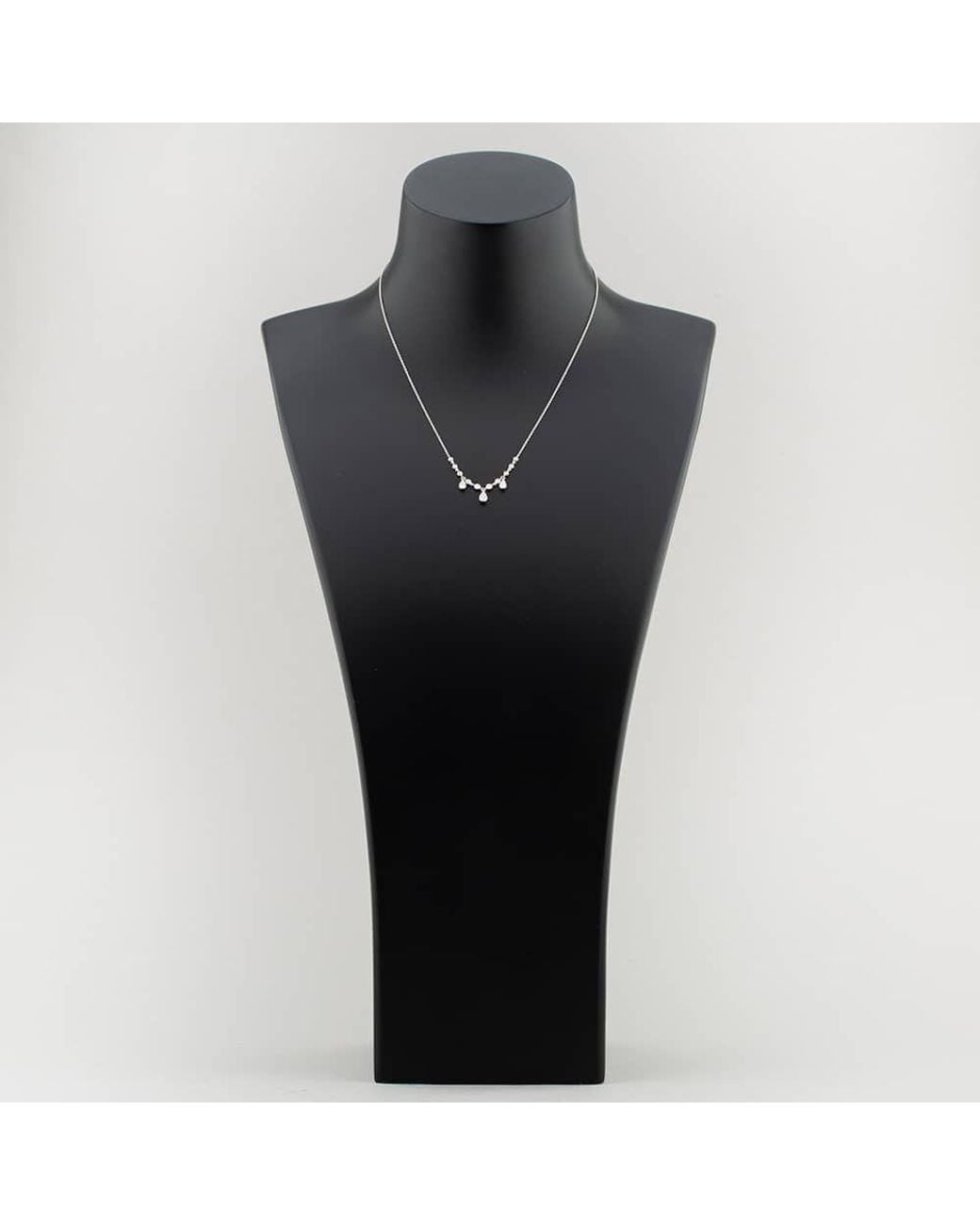 T.H.Baker Metallic 18Ct 0.52Ct Brilliant Cut Diamond Dropper Necklet Fzay 18Kw