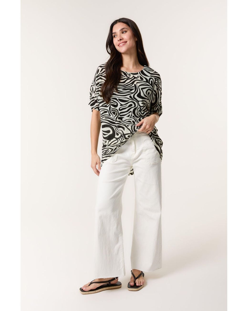 Blue Vanilla White Short Sleeve Round Neck Top