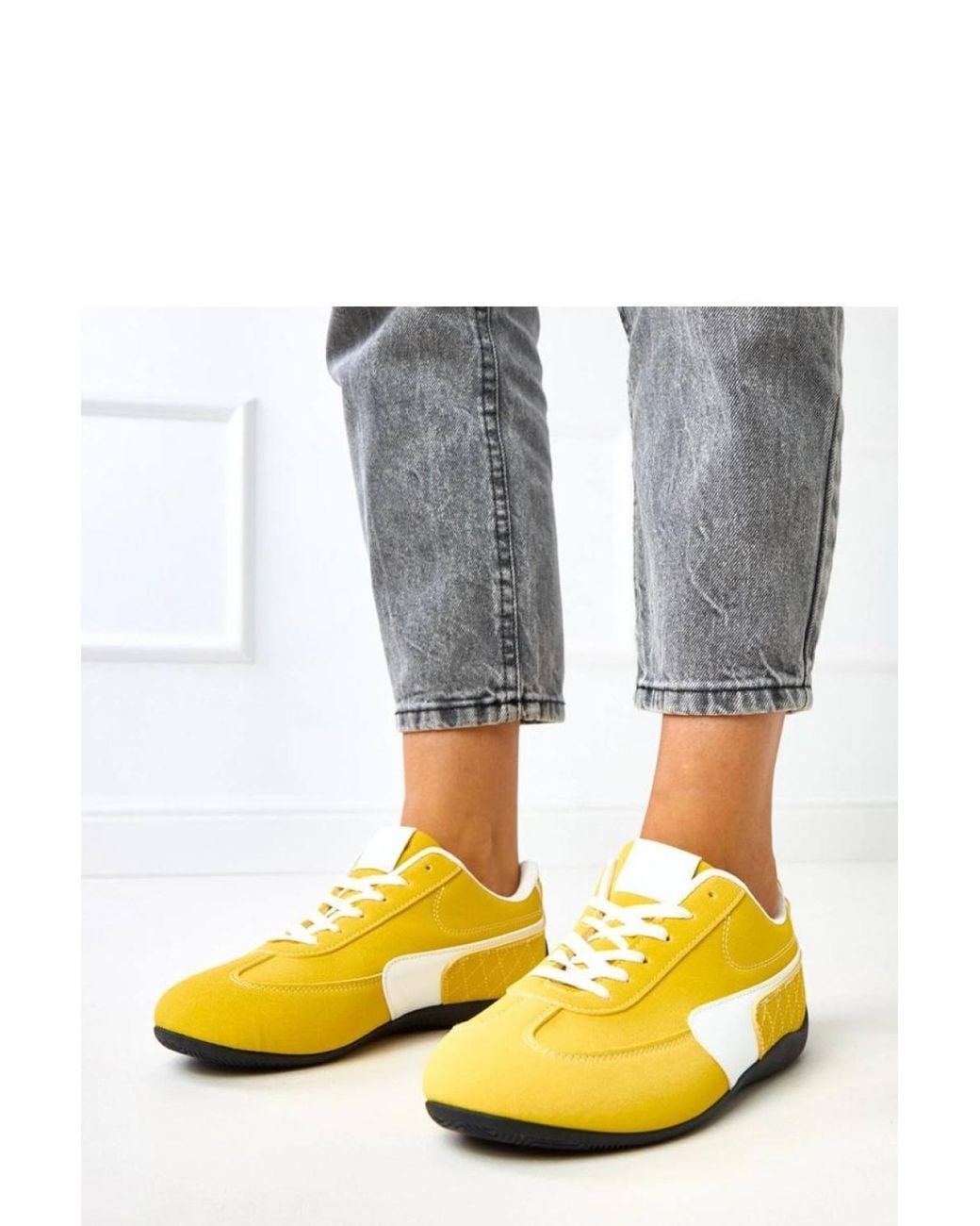 Love Lace Yellow Round Toe Suede Lightweight Sports Trainers