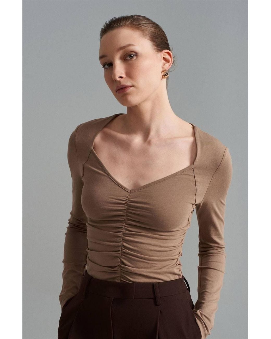 Dilvin Brown Slim Fit V-Neck Jersey Blouse